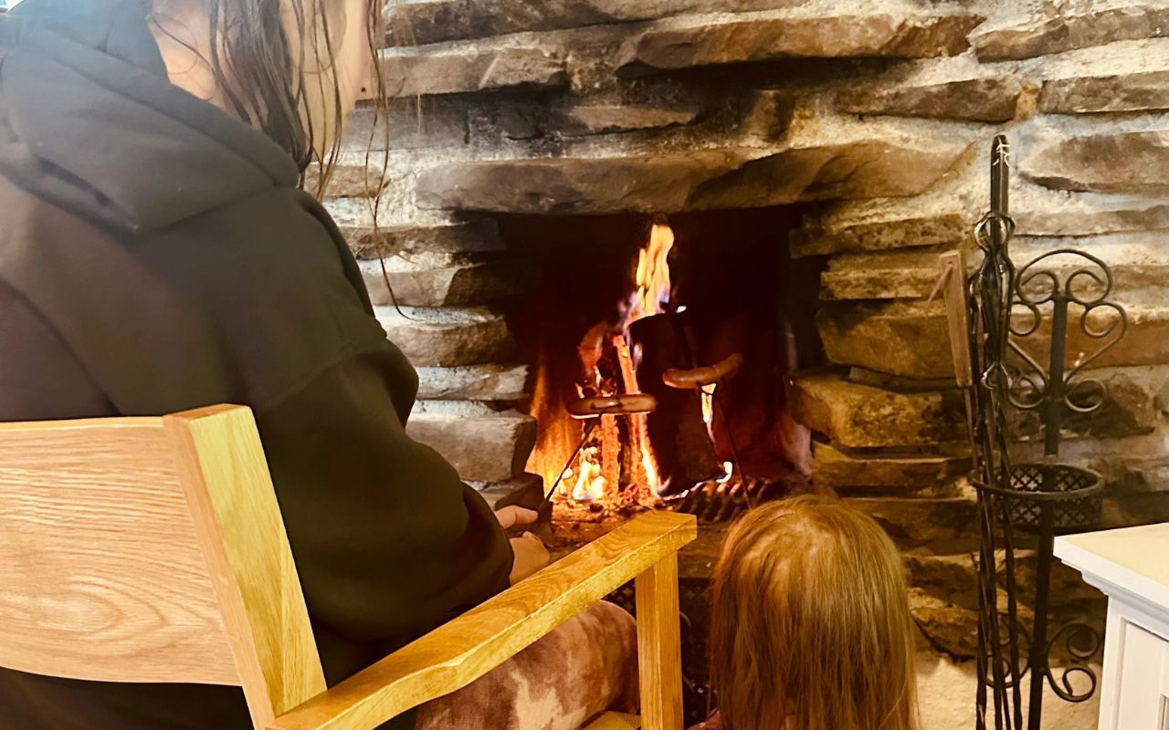 Makkaranpaistoa - Klapit takassa